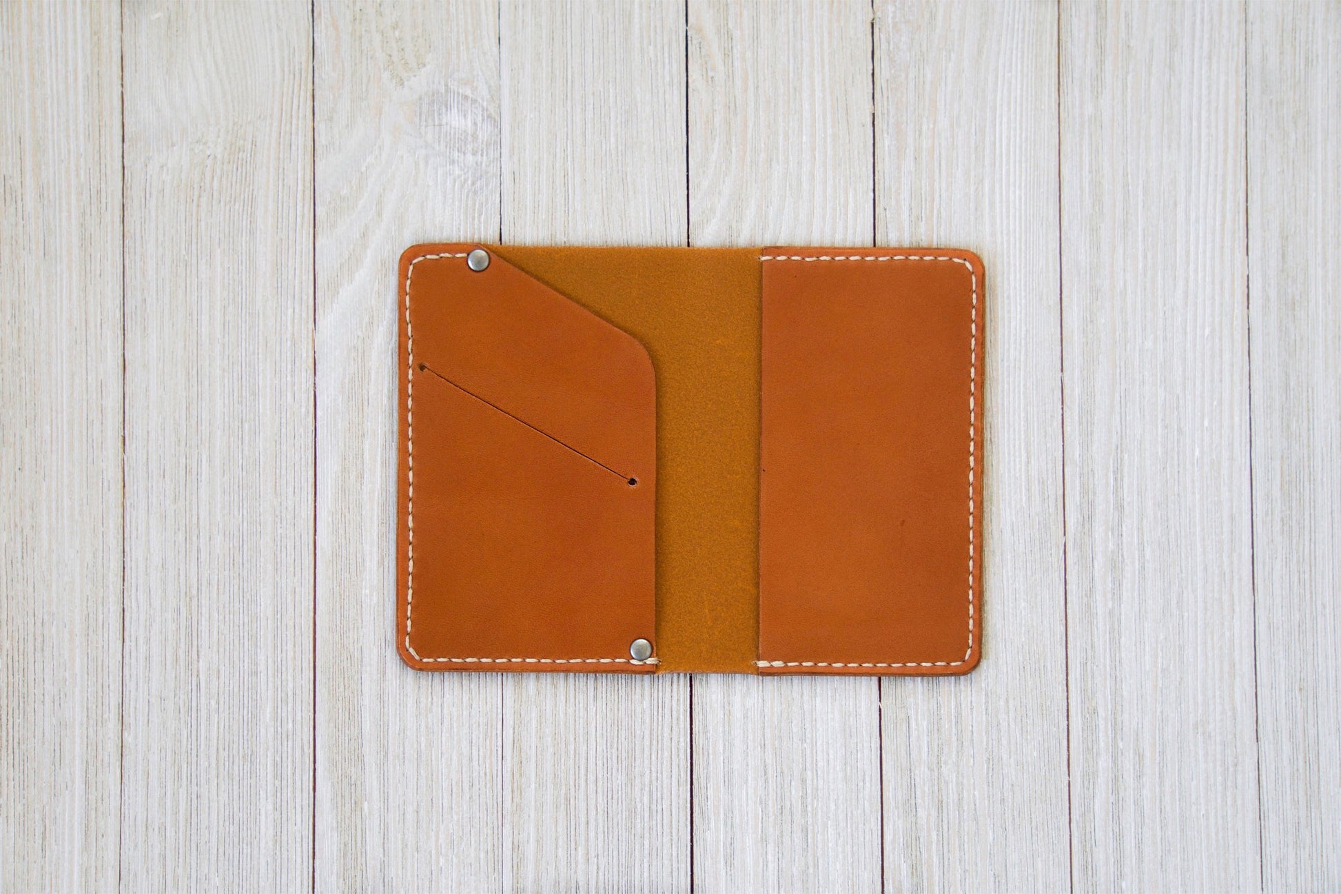 Briefcase Tan - Rugged Minimalist